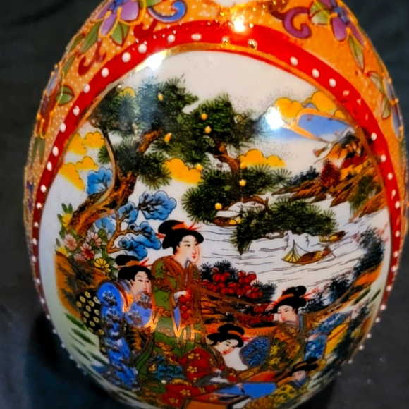 Handpainted China Porcelain 6in Egg - Picture 3 of 3